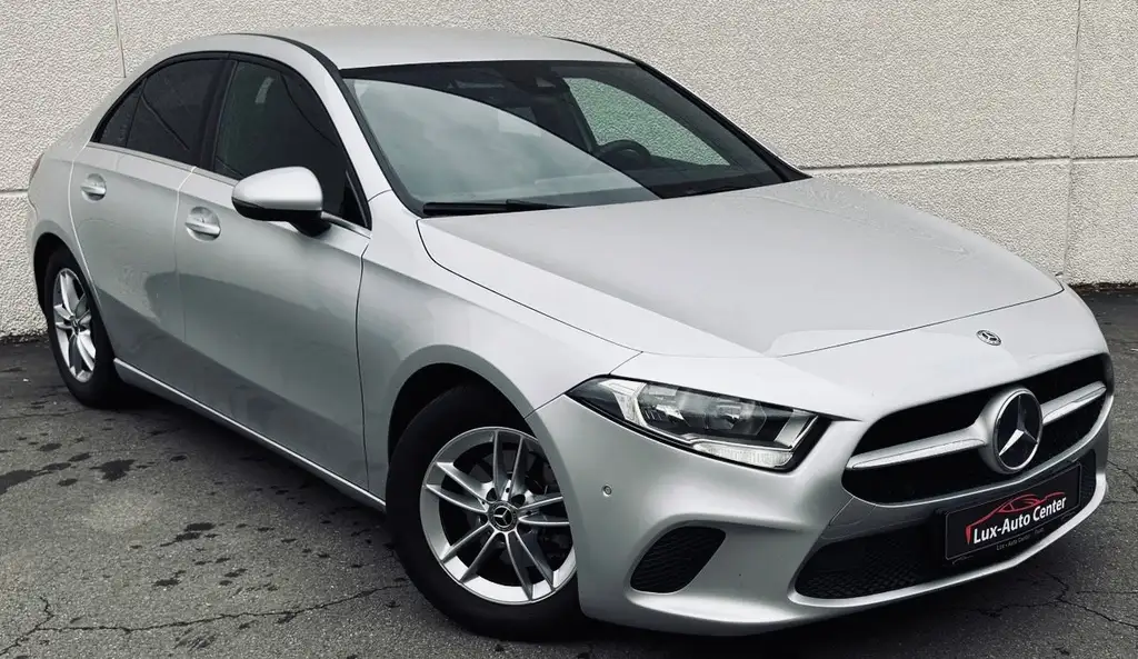 Mercedes-Benz A 180 2020 из Европы — купить под ключ
