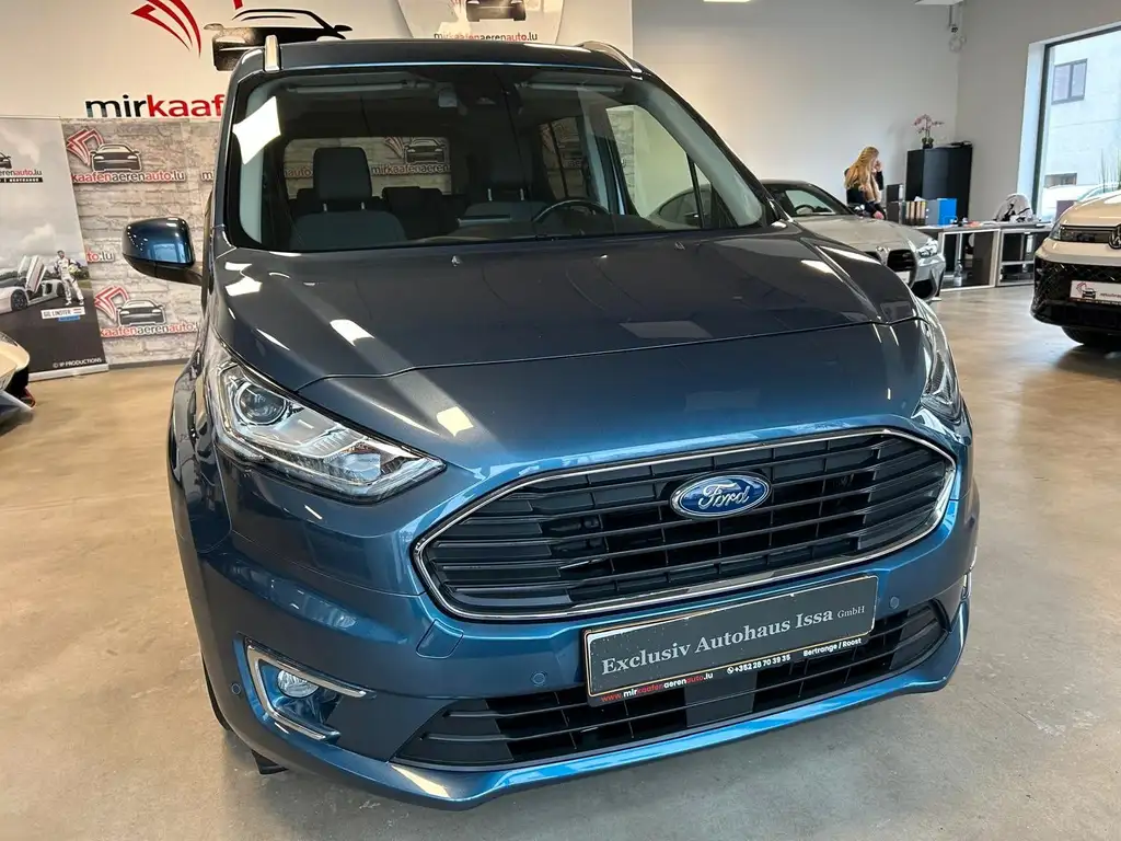 Ford Grand Tourneo 2021 из Европы — купить под ключ