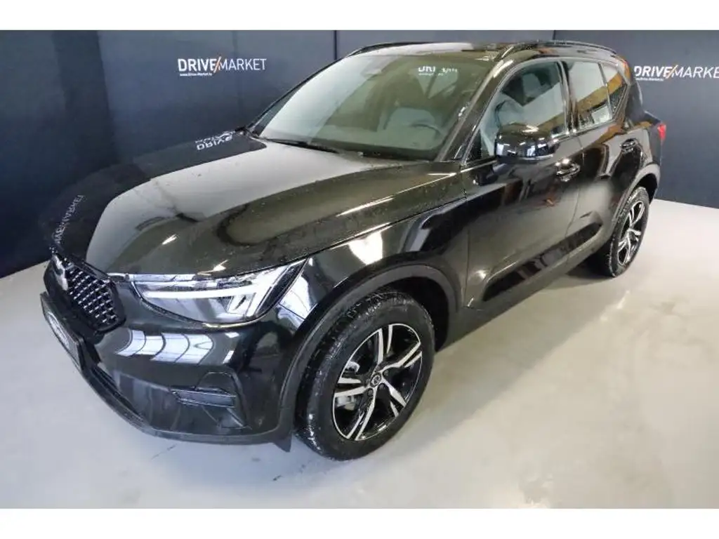 Volvo XC40 2025 из Европы — купить под ключ