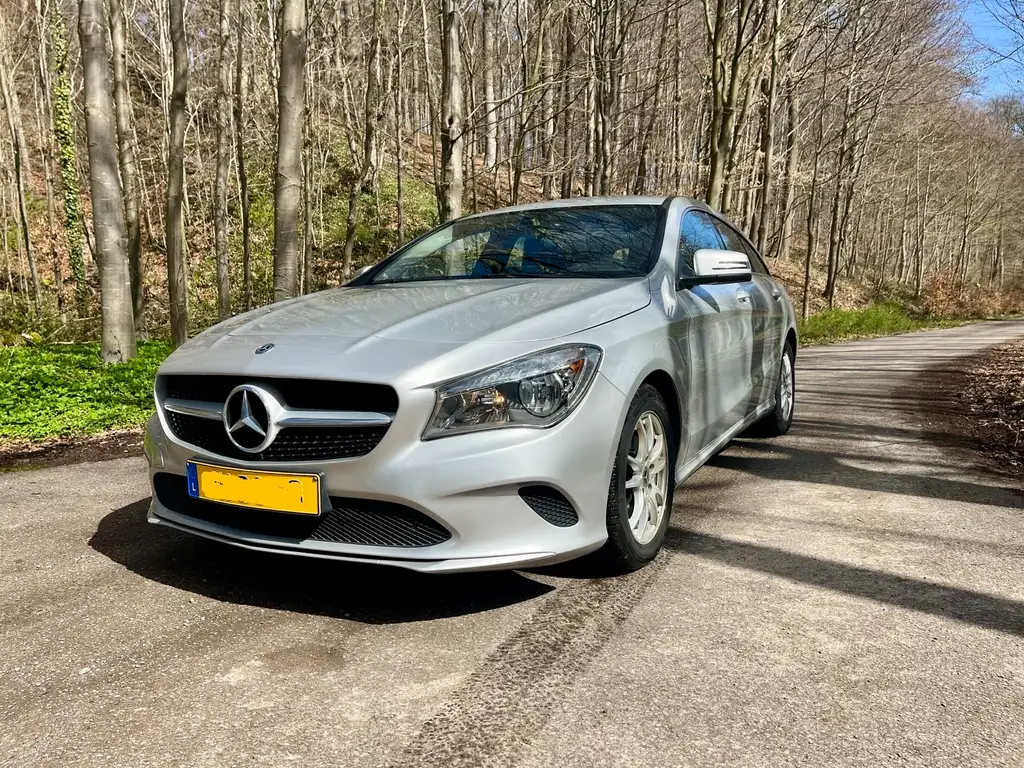 Mercedes-Benz CLA 200 2018 из Европы — купить под ключ