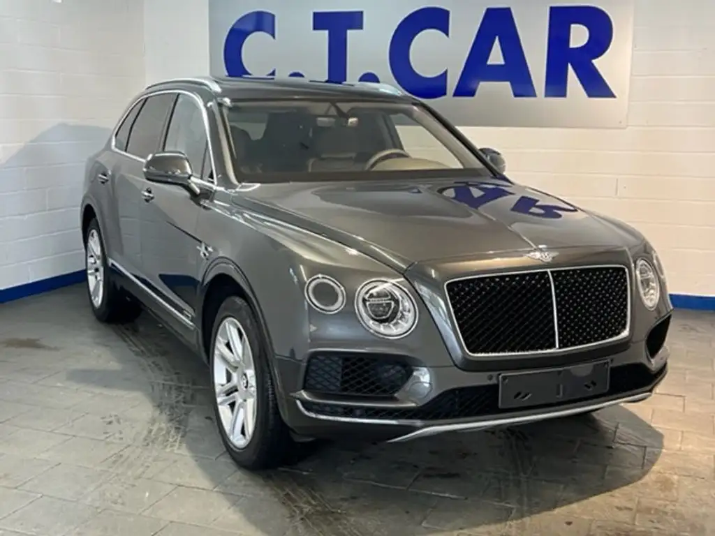 Bentley Bentayga 2018 из Европы — купить под ключ