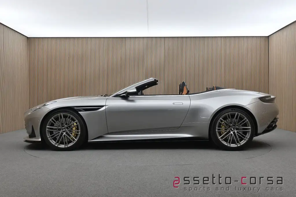 Aston Martin DB12 2024 из Европы — купить под ключ