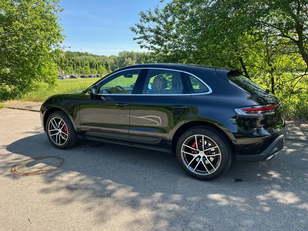 Porsche Macan 2023 из Европы — купить под ключ