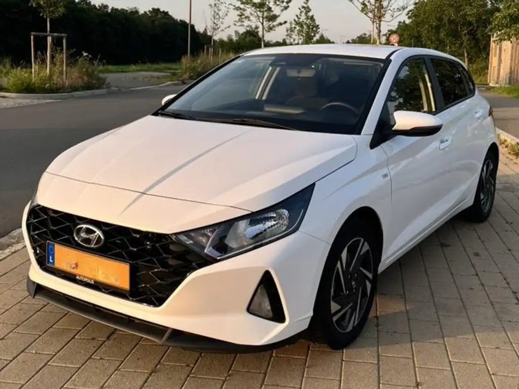 Hyundai i20 2023 из Европы — купить под ключ