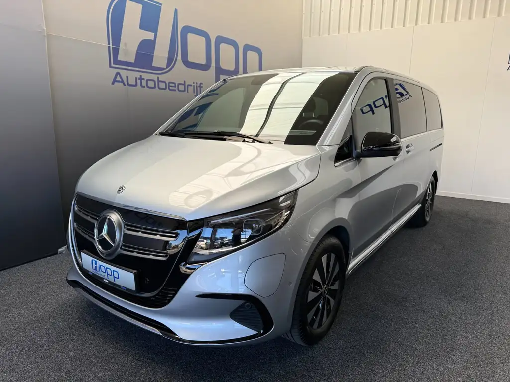 Mercedes-Benz EQV 300 2025 из Европы — купить под ключ