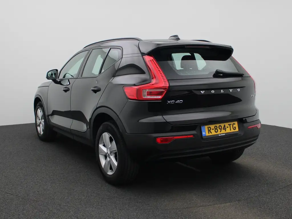 Volvo XC40 2021 из Европы — купить под ключ