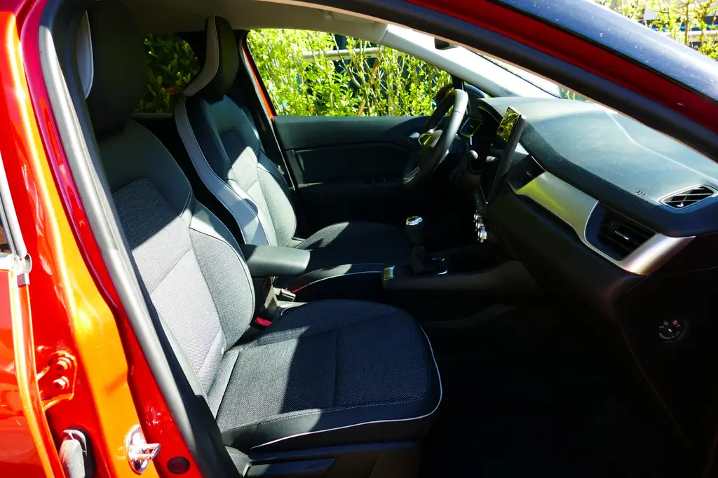 Renault Captur 2022 из Европы — купить под ключ