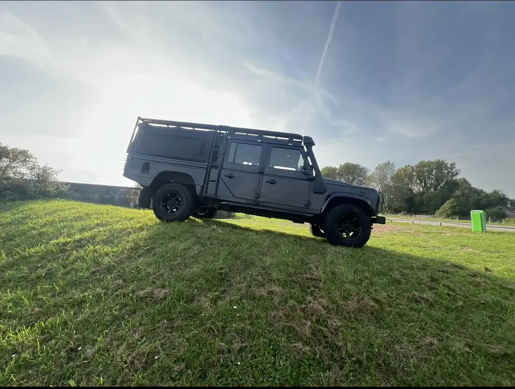 Land Rover Defender 2008 из Европы — купить под ключ