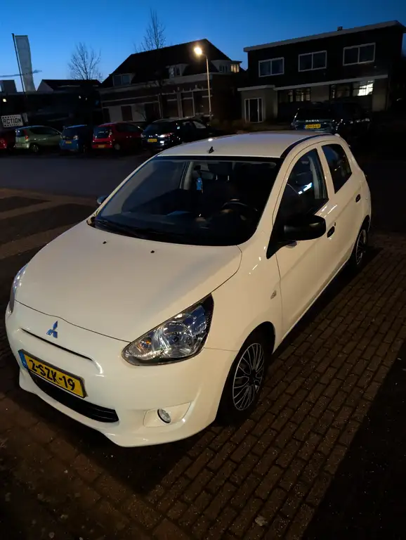 Mitsubishi Space Star 2013 из Европы — купить под ключ