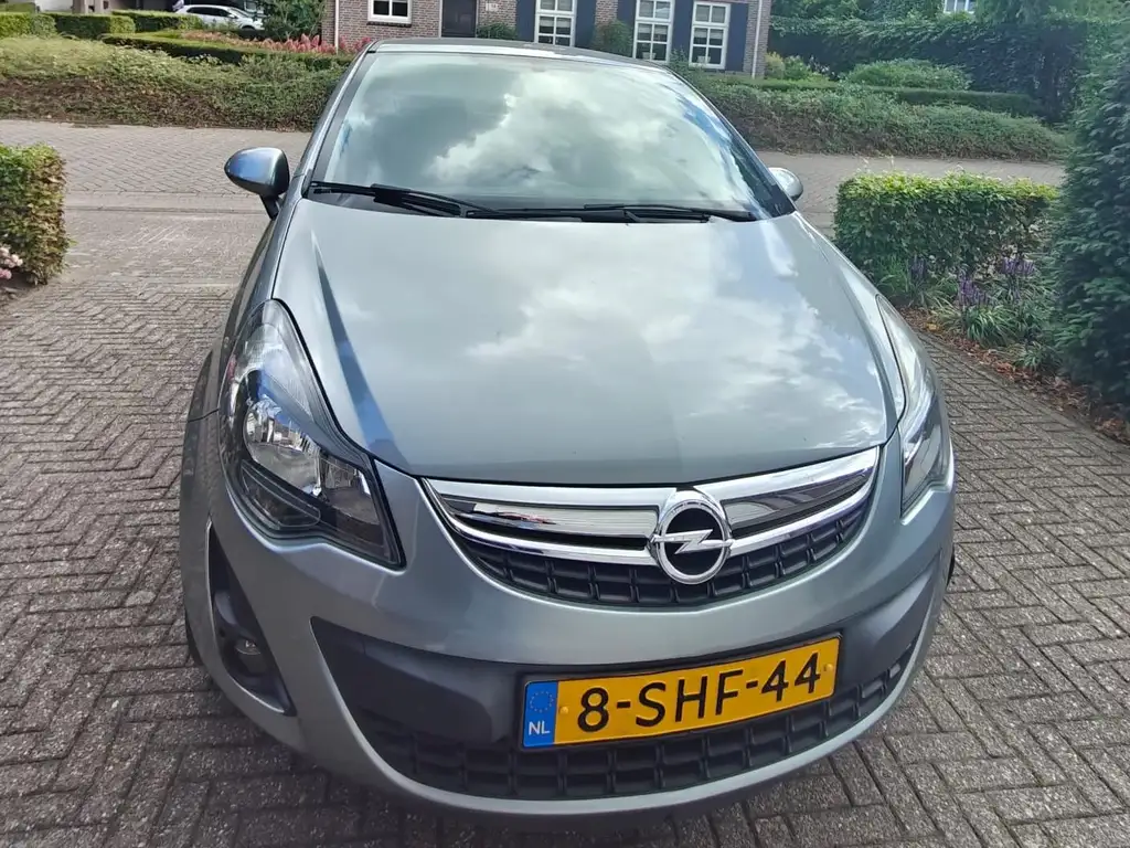 Opel Corsa 2013 из Европы — купить под ключ