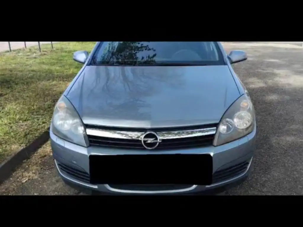 Opel Astra 2006 из Европы — купить под ключ