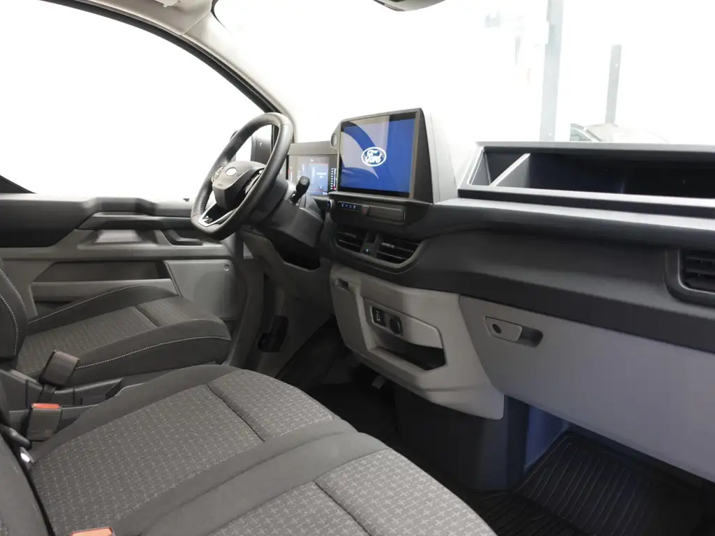 Ford Transit Custom 2024 из Европы — купить под ключ