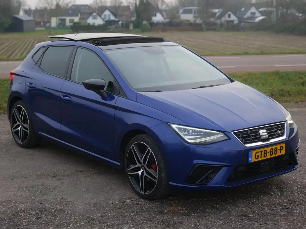 SEAT Ibiza 2017 из Европы — купить под ключ