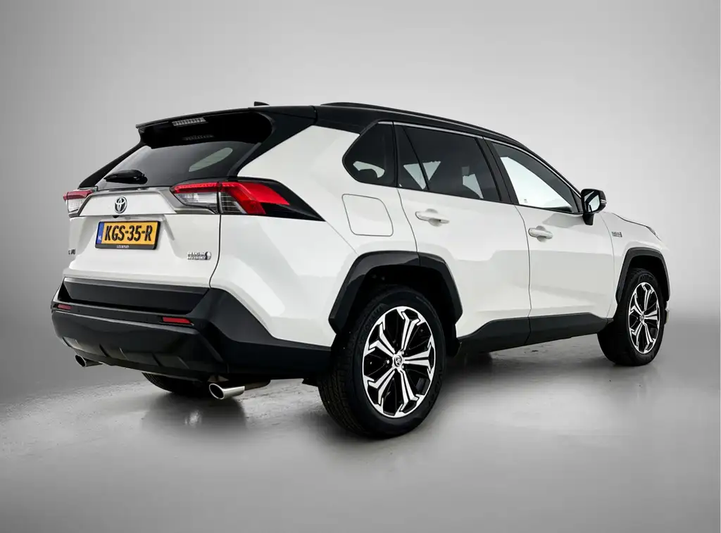 Toyota RAV 4 2021 из Европы — купить под ключ