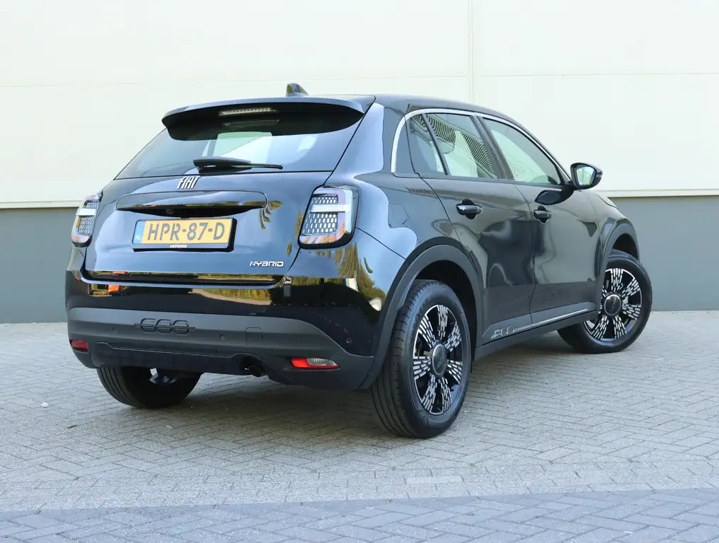 Fiat 600 2025 из Европы — купить под ключ