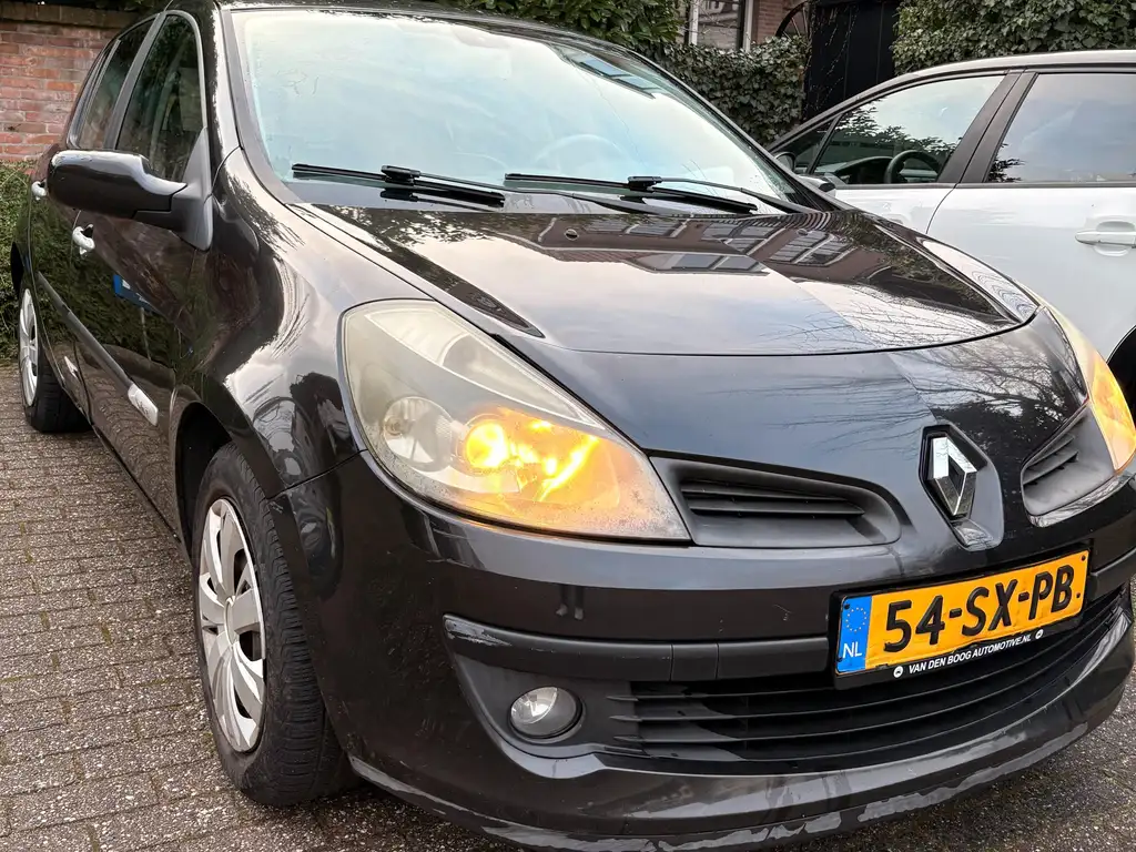 Renault Clio 2006 из Европы — купить под ключ