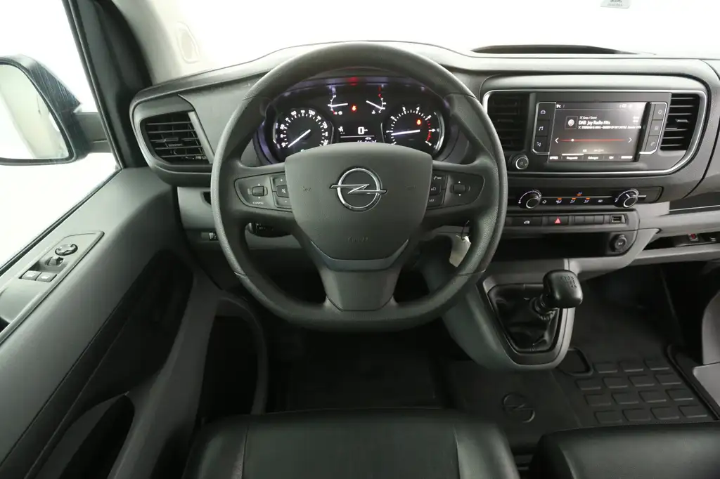 Opel Vivaro 2021 из Европы — купить под ключ