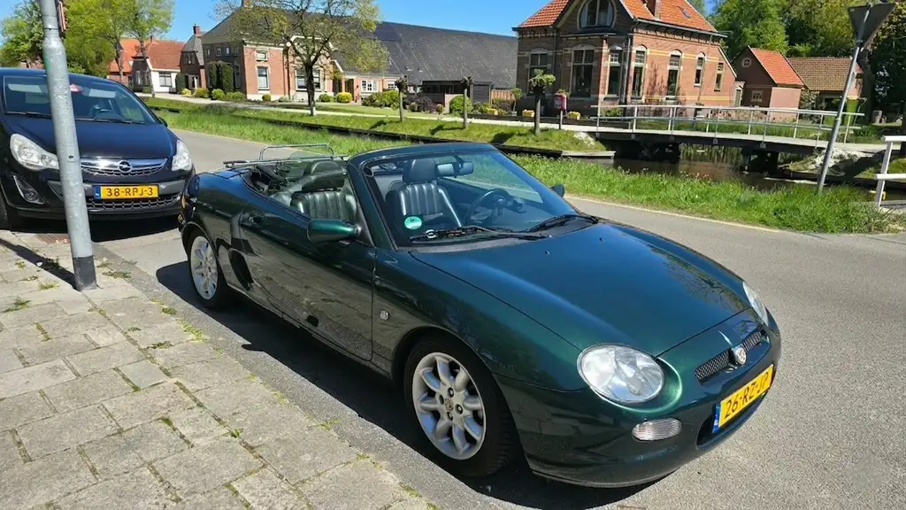 MG MGF 2001 из Европы — купить под ключ