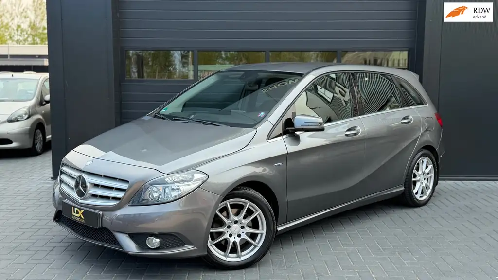 Mercedes-Benz B 200 2012 из Европы — купить под ключ