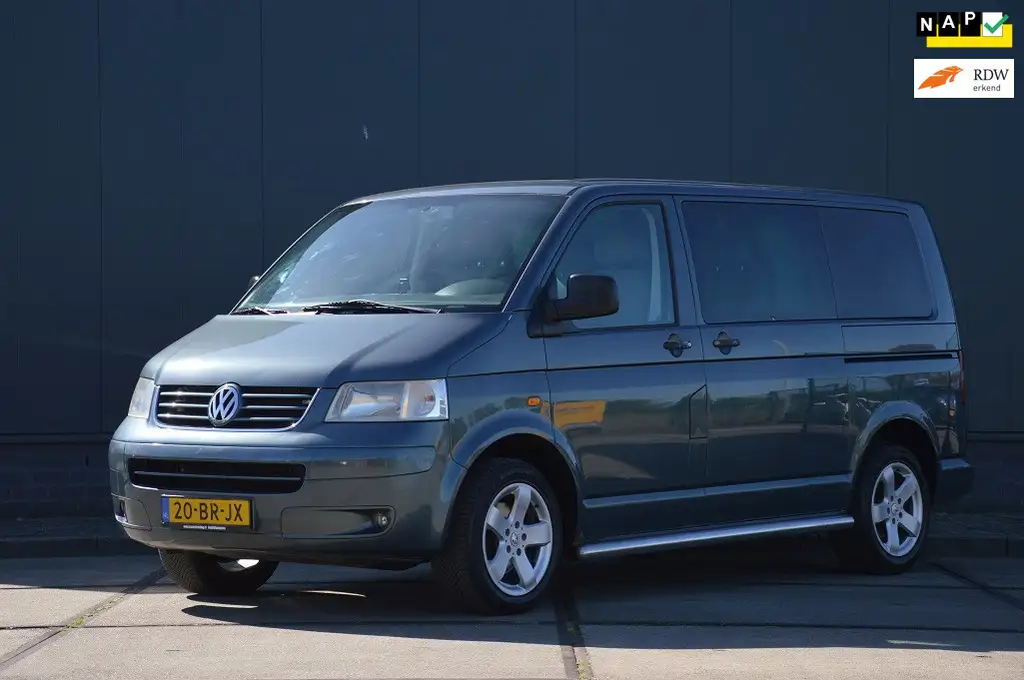 Volkswagen Transporter 2004 из Европы — купить под ключ