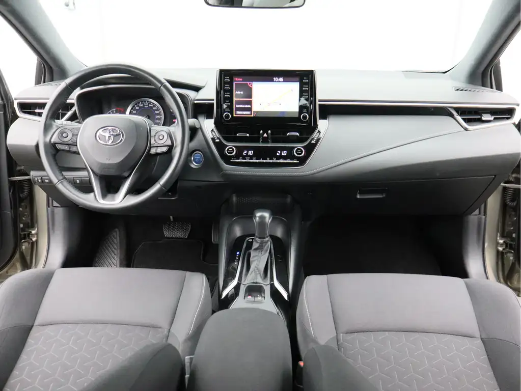 Toyota Corolla 2023 из Европы — купить под ключ