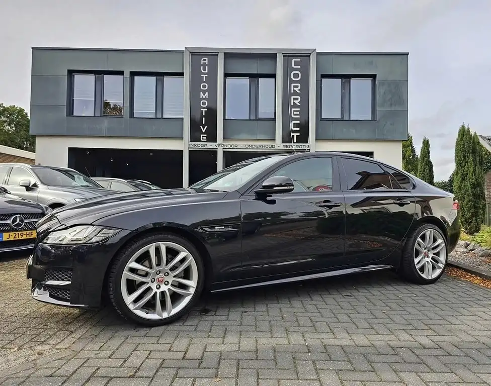 Jaguar XF 2017 из Европы — купить под ключ