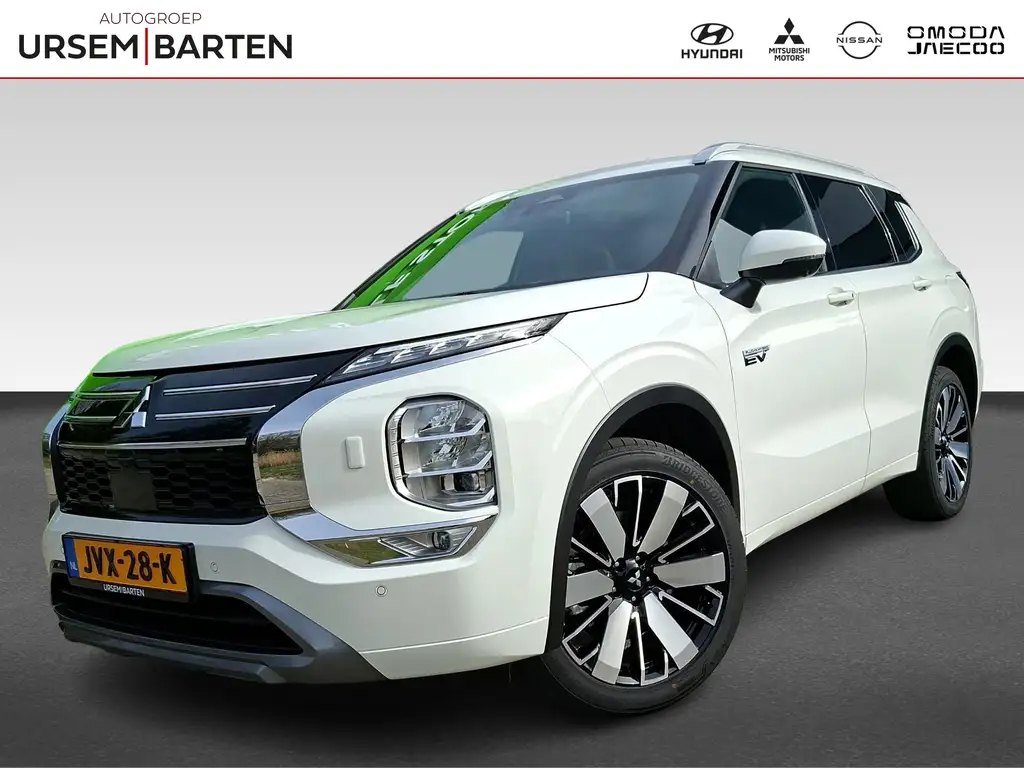 Mitsubishi Outlander 2026 из Европы — купить под ключ