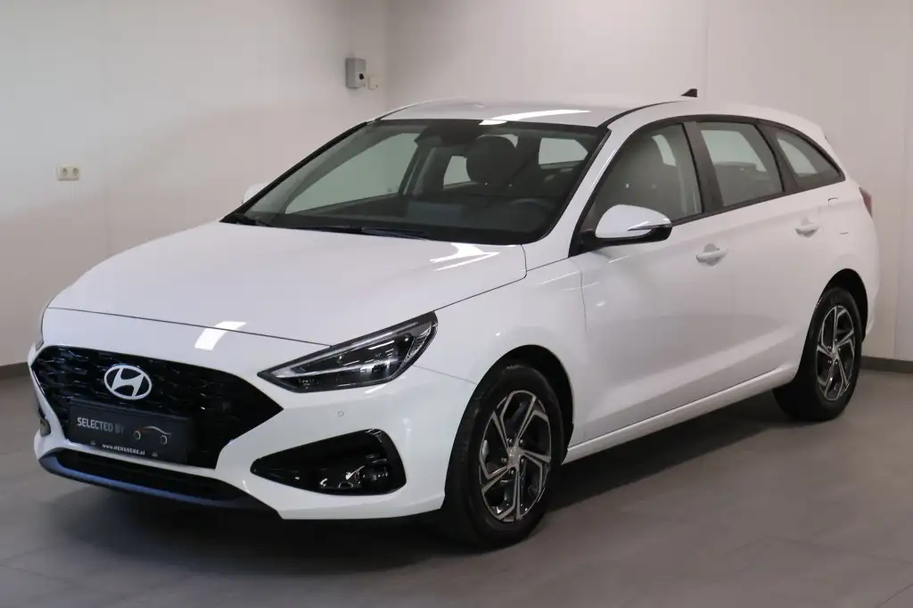 Hyundai i30 2025 из Европы — купить под ключ