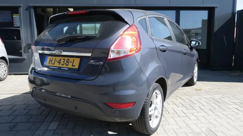 Ford Fiesta 2015 из Европы — купить под ключ