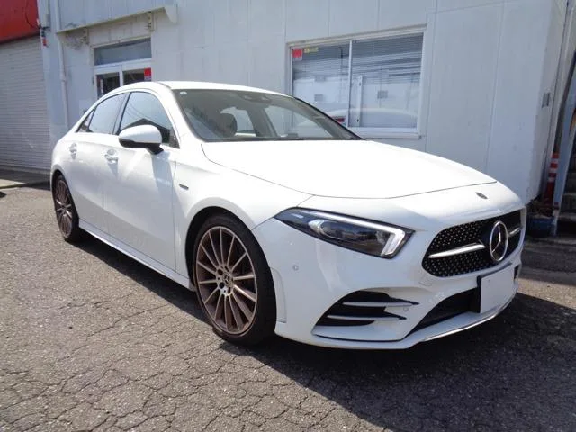Mercedes-Benz A-CLASS SEDAN 2019 из Японии — купить под ключ