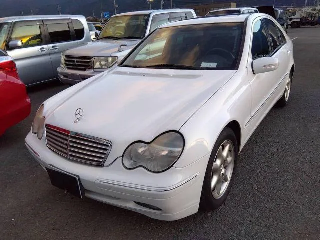 Mercedes-Benz C-CLASS 2001 из Японии — купить под ключ