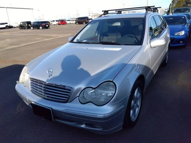 Mercedes-Benz C-CLASS STATIONWAGON 2004 из Японии — купить под ключ