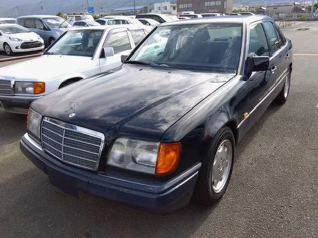 Mercedes-Benz E-CLASS 1993 из Японии — купить под ключ