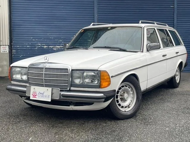 Mercedes-Benz MEDIUM CLASS 1982 из Японии — купить под ключ