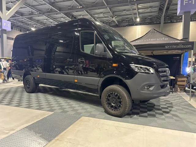 Mercedes-Benz MERCEDES BENZ OTHER 2024 из Японии — купить под ключ