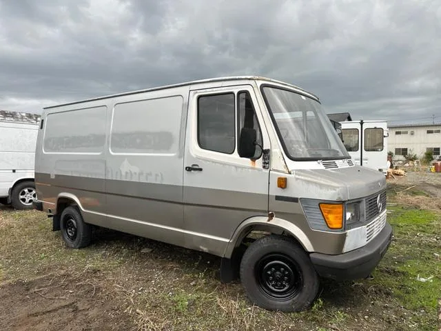 Mercedes-Benz TRANSPORTER 1990 из Японии — купить под ключ