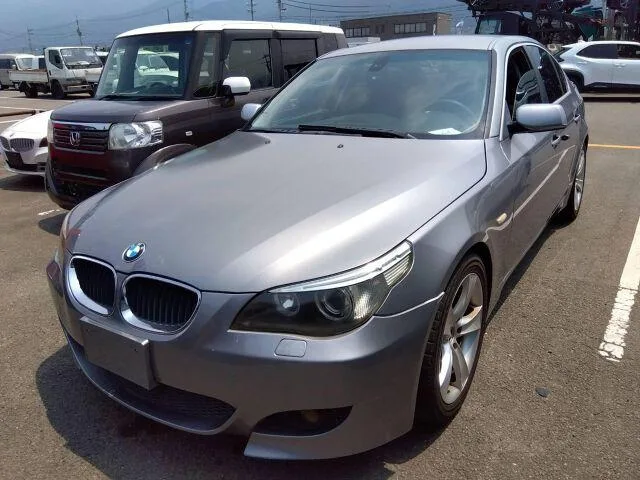 BMW 5 SERIES 2004 из Японии — купить под ключ