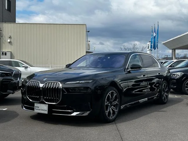 BMW 7 SERIES 2023 из Японии — купить под ключ