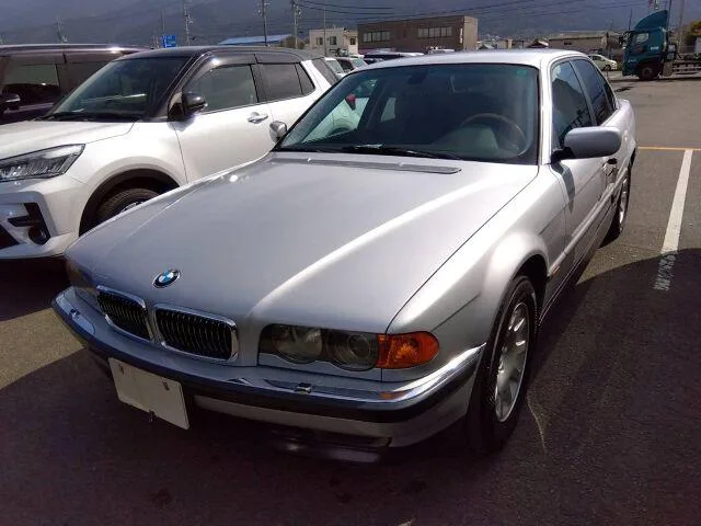 BMW 7 SERIES 2001 из Японии — купить под ключ
