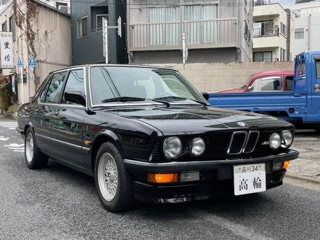BMW M5 1985 из Японии — купить под ключ