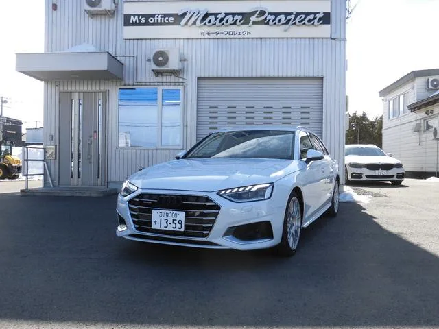 Audi A4 AVANT 2021 из Японии — купить под ключ