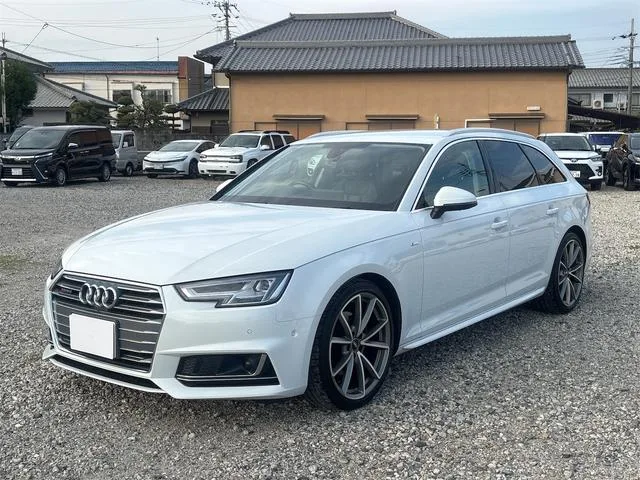 Audi A4 AVANT 2018 из Японии — купить под ключ