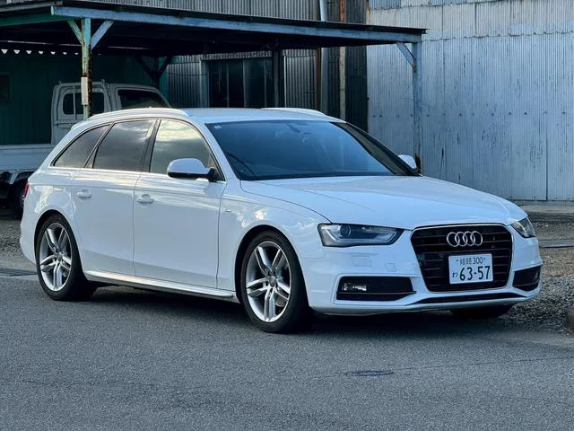 Audi A4 AVANT 2012 из Японии — купить под ключ