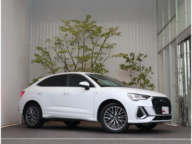 Audi Q3 SPORTBACK 2021 из Японии — купить под ключ