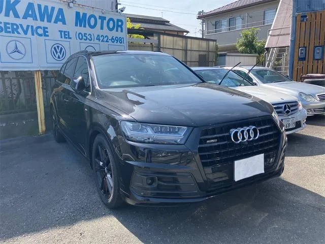 Audi Q7 2016 из Японии — купить под ключ