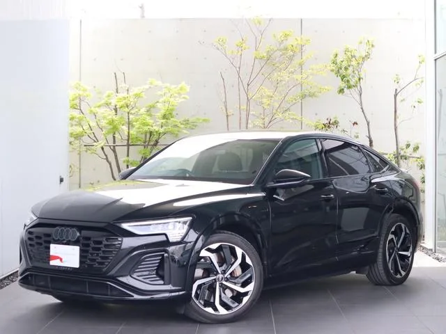 Audi Q8 SPORTBACK E-TRON 2023 из Японии — купить под ключ