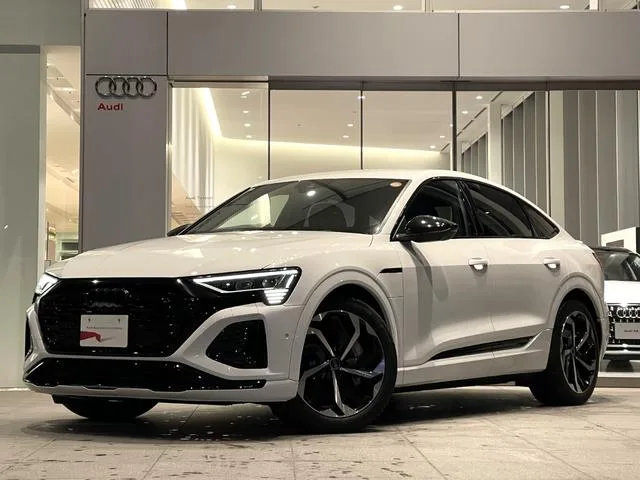 Audi Q8 SPORTBACK E-TRON 2023 из Японии — купить под ключ