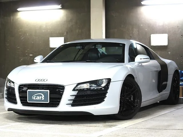 Audi R8 2009 из Японии — купить под ключ
