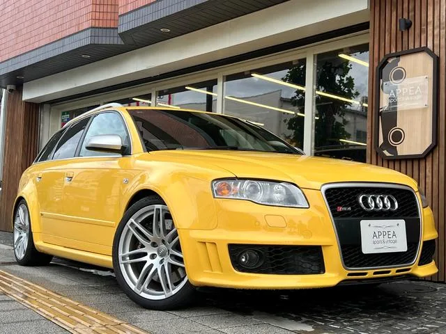 Audi RS4 AVANT 2008 из Японии — купить под ключ