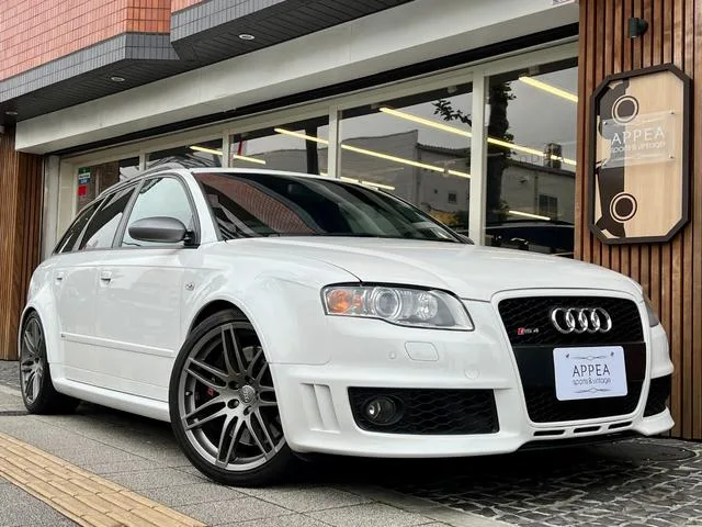 Audi RS4 AVANT 2008 из Японии — купить под ключ